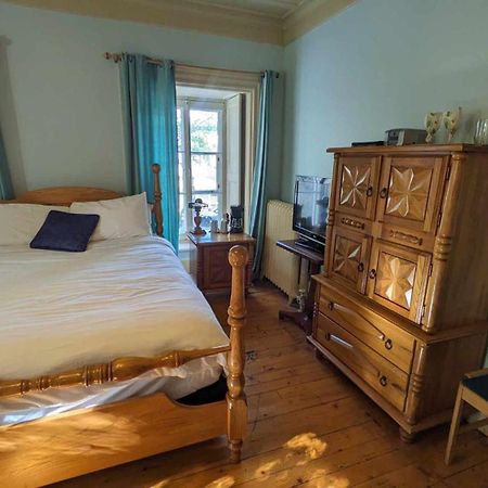 מלון מונמאני La Maison Rousseau מראה חיצוני תמונה